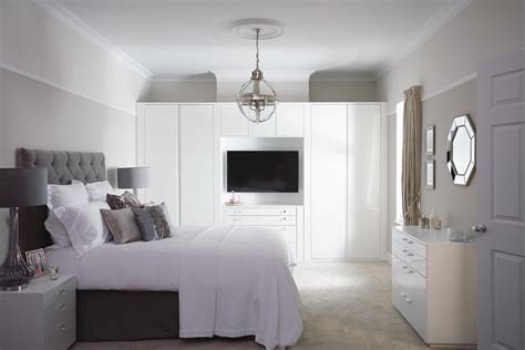 High Gloss Fitted Bedroom Furniture